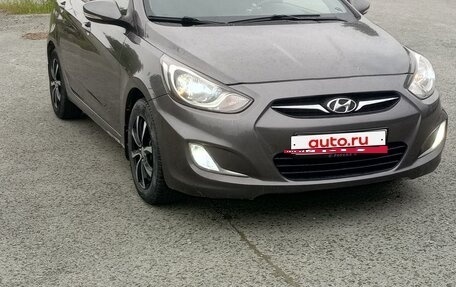 Hyundai Solaris II рестайлинг, 2011 год, 797 000 рублей, 2 фотография