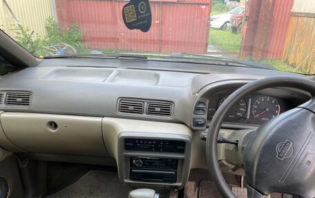 Nissan Prairie III, 1996 год, 210 000 рублей, 9 фотография