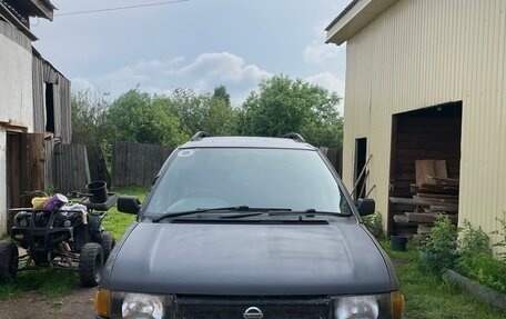 Nissan Prairie III, 1996 год, 210 000 рублей, 2 фотография