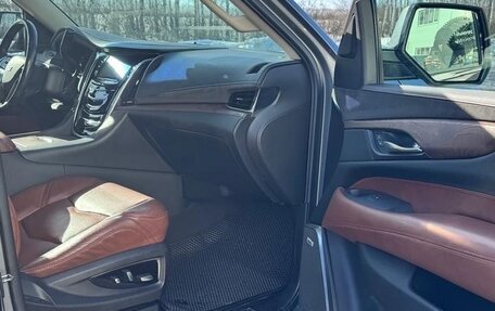 Cadillac Escalade IV, 2019 год, 6 000 000 рублей, 15 фотография