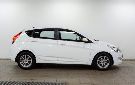 Hyundai Solaris II рестайлинг, 2015 год, 990 000 рублей, 5 фотография