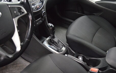 Hyundai Solaris II рестайлинг, 2015 год, 990 000 рублей, 15 фотография