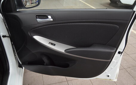 Hyundai Solaris II рестайлинг, 2015 год, 990 000 рублей, 22 фотография