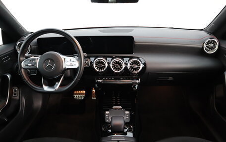 Mercedes-Benz CLA, 2021 год, 3 500 000 рублей, 11 фотография