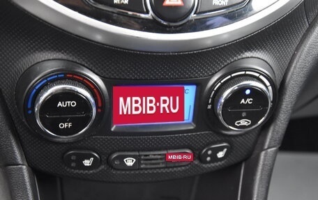 Hyundai Solaris II рестайлинг, 2012 год, 800 000 рублей, 19 фотография
