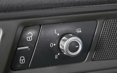 Volkswagen Touareg III, 2010 год, 2 239 000 рублей, 25 фотография