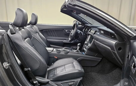 Ford Mustang VI рестайлинг, 2016 год, 2 200 000 рублей, 8 фотография