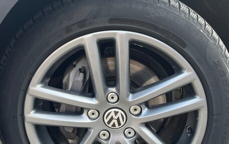 Volkswagen Touareg III, 2011 год, 1 999 999 рублей, 8 фотография
