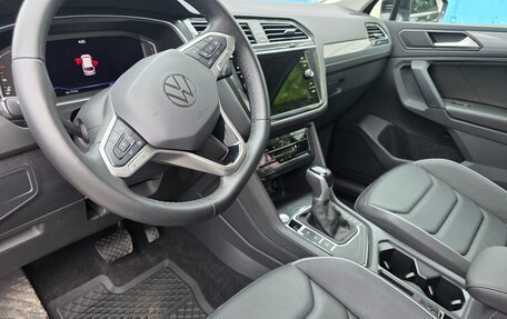 Volkswagen Tiguan II, 2021 год, 2 950 000 рублей, 4 фотография