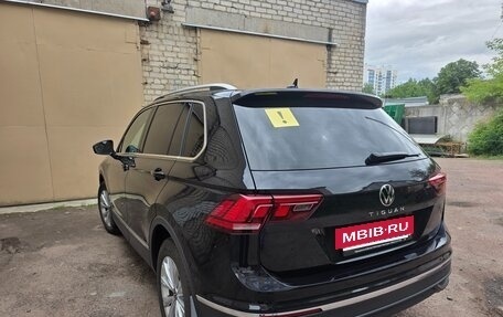 Volkswagen Tiguan II, 2021 год, 2 950 000 рублей, 9 фотография