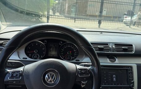 Volkswagen Passat B7, 2012 год, 1 090 000 рублей, 13 фотография