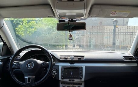 Volkswagen Passat B7, 2012 год, 1 090 000 рублей, 12 фотография
