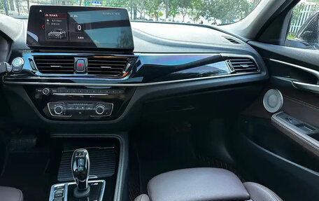 BMW 1 серия, 2022 год, 1 900 000 рублей, 11 фотография