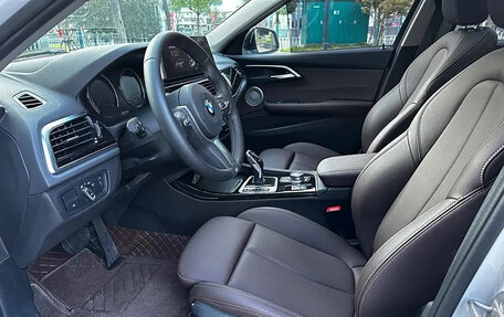 BMW 1 серия, 2022 год, 1 900 000 рублей, 8 фотография