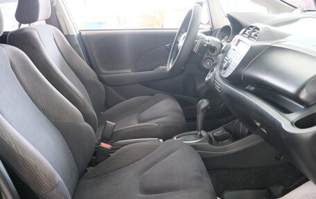 Honda Jazz II рестайлинг, 2011 год, 999 000 рублей, 24 фотография