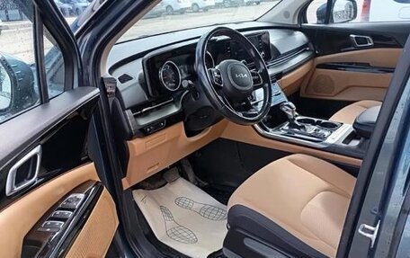 KIA Carnival, 2021 год, 3 250 000 рублей, 9 фотография