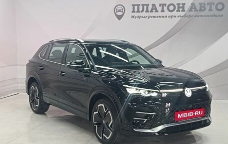 Volkswagen Tiguan II, 2024 год, 4 749 000 рублей, 3 фотография
