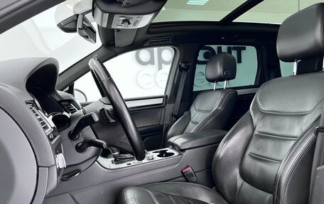 Volkswagen Touareg III, 2012 год, 2 745 000 рублей, 15 фотография