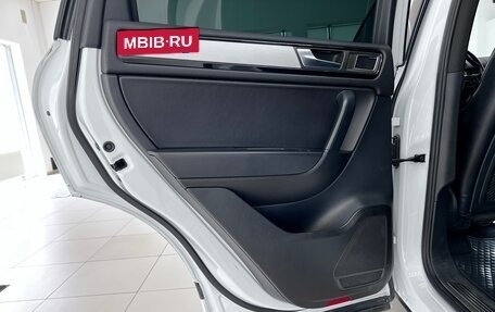 Volkswagen Touareg III, 2012 год, 2 745 000 рублей, 39 фотография