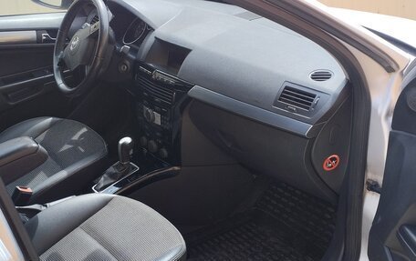 Opel Astra H, 2011 год, 790 000 рублей, 12 фотография