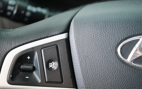 Hyundai Solaris II рестайлинг, 2012 год, 879 000 рублей, 13 фотография