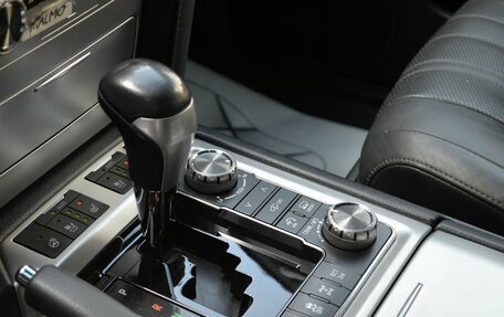 Toyota Land Cruiser 200, 2021 год, 8 700 000 рублей, 21 фотография