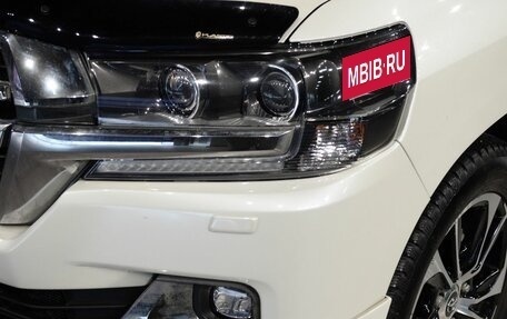 Toyota Land Cruiser 200, 2021 год, 8 700 000 рублей, 8 фотография