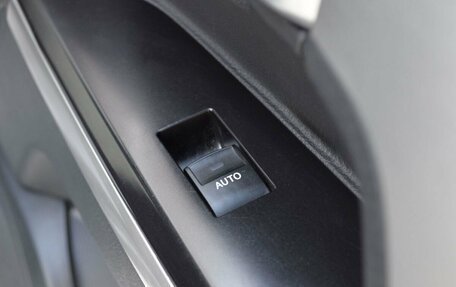 Toyota Land Cruiser 200, 2021 год, 8 700 000 рублей, 32 фотография