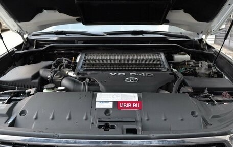 Toyota Land Cruiser 200, 2021 год, 8 700 000 рублей, 39 фотография