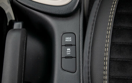 Toyota Yaris, 2021 год, 1 799 000 рублей, 23 фотография