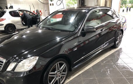 Mercedes-Benz E-Класс, 2012 год, 1 490 000 рублей, 3 фотография