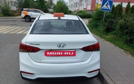 Hyundai Solaris II рестайлинг, 2018 год, 870 000 рублей, 2 фотография