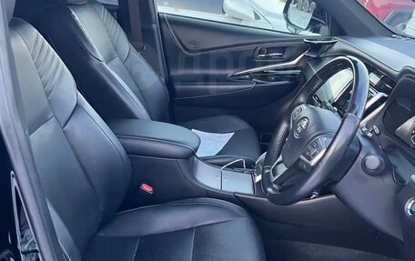 Toyota Harrier, 2019 год, 2 850 000 рублей, 25 фотография