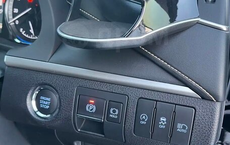 Toyota Harrier, 2019 год, 2 850 000 рублей, 23 фотография