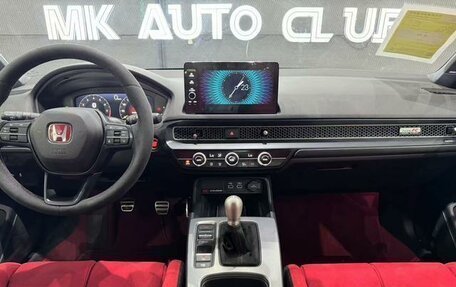 Honda Civic Type R, 2023 год, 6 891 875 рублей, 15 фотография