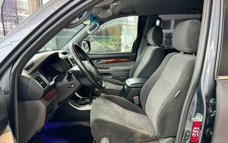 Toyota Land Cruiser Prado 120 рестайлинг, 2005 год, 1 320 000 рублей, 9 фотография