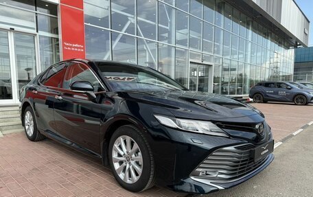 Toyota Camry, 2020 год, 3 590 000 рублей, 4 фотография
