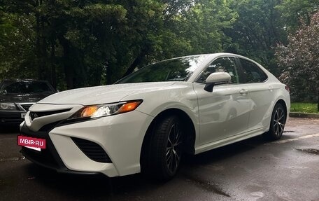 Toyota Camry, 2020 год, 2 730 000 рублей, 3 фотография