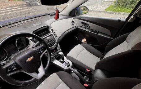 Chevrolet Cruze II, 2011 год, 790 000 рублей, 8 фотография