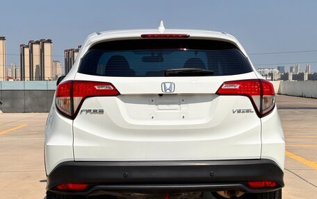 Honda Vezel, 2022 год, 1 540 000 рублей, 10 фотография