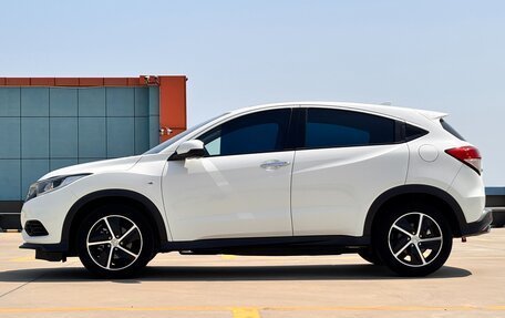 Honda Vezel, 2022 год, 1 540 000 рублей, 15 фотография