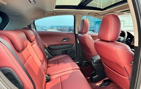 Honda Vezel, 2022 год, 1 540 000 рублей, 33 фотография