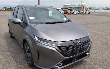 Nissan Note, 2021 год, 1 800 000 рублей, 4 фотография