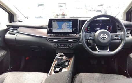 Nissan Note, 2021 год, 1 800 000 рублей, 6 фотография