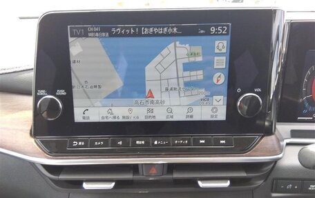 Nissan Note, 2021 год, 1 800 000 рублей, 7 фотография