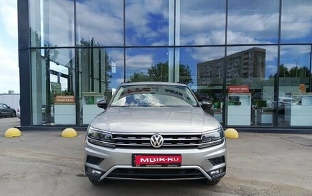 Volkswagen Tiguan II, 2019 год, 2 945 500 рублей, 2 фотография