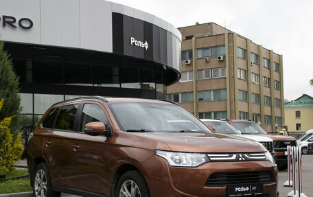 Mitsubishi Outlander III рестайлинг 3, 2012 год, 1 115 000 рублей, 3 фотография