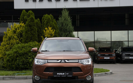Mitsubishi Outlander III рестайлинг 3, 2012 год, 1 115 000 рублей, 2 фотография