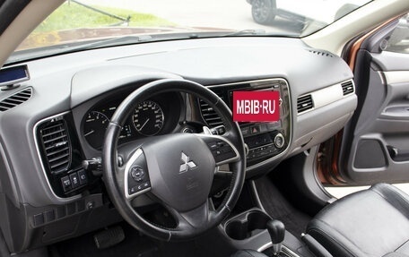 Mitsubishi Outlander III рестайлинг 3, 2012 год, 1 115 000 рублей, 15 фотография