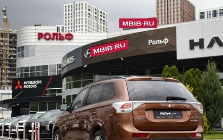Mitsubishi Outlander III рестайлинг 3, 2012 год, 1 115 000 рублей, 23 фотография